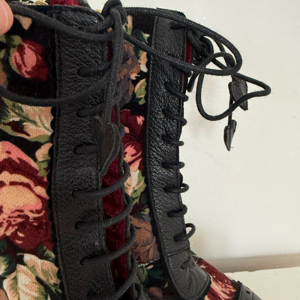 Irregular Choice Victorian style floral rose tapestry lace up bootie heels - Picture 4 of 13